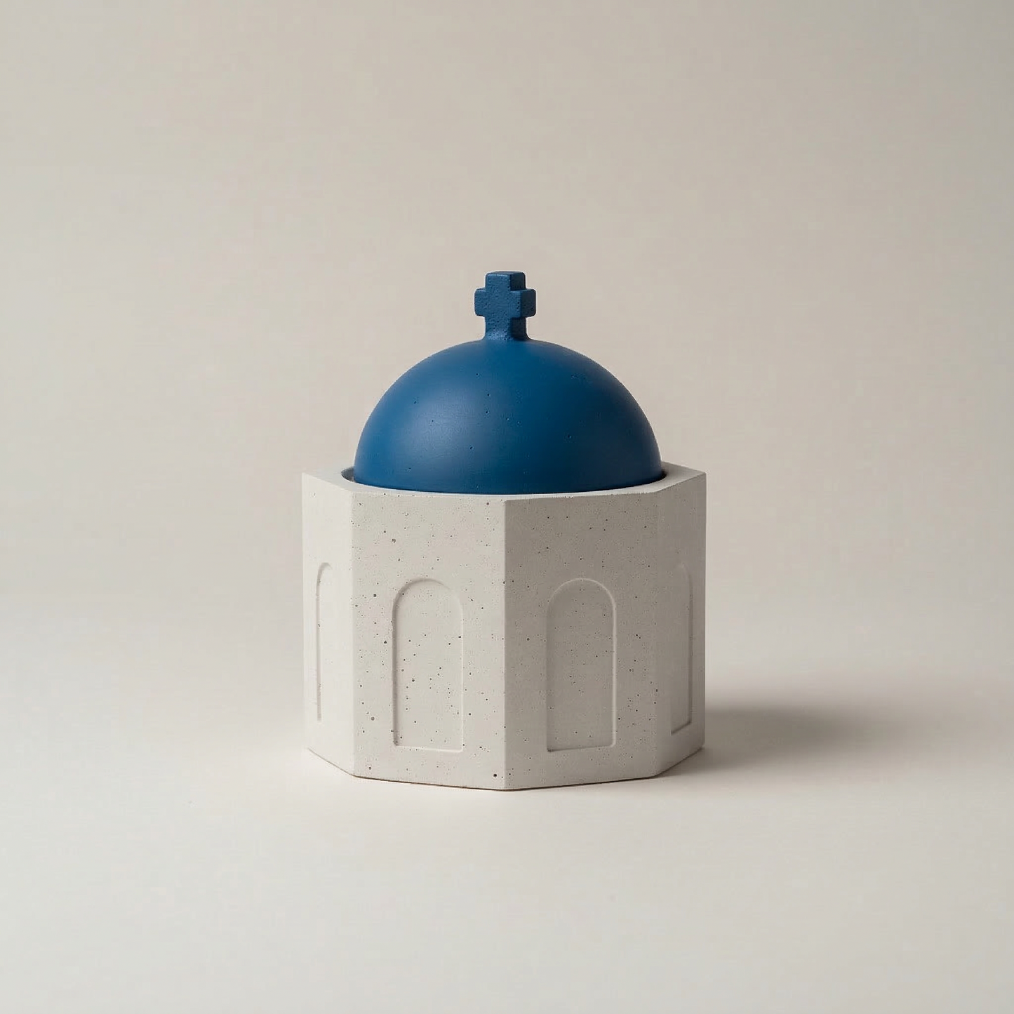 KALOKAIRI · Concrete Candle